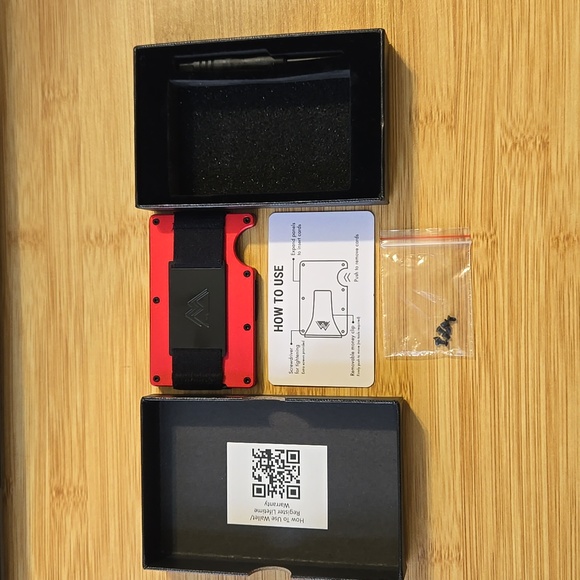 Mountain Voyage Slim Minimalist Wallet - New - Picture 3 of 5